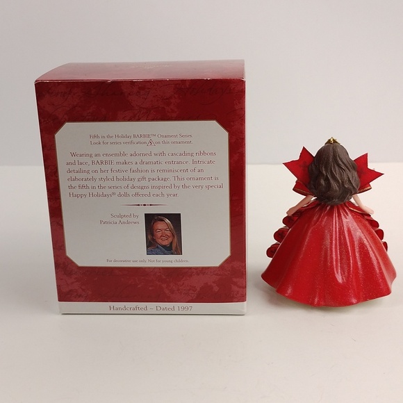 Hallmark Holiday Barbie 1997 Keepsake Ornament - Picture 6 of 12